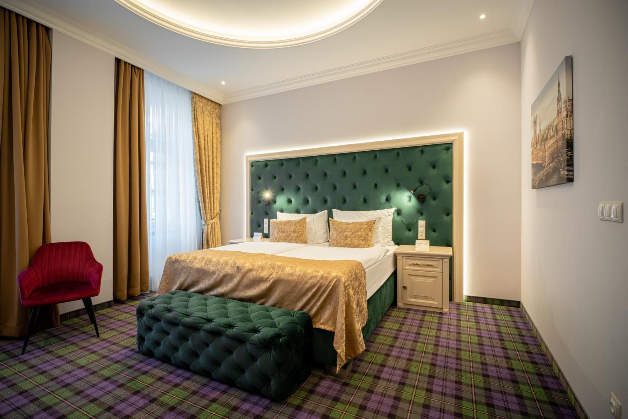 Golden Key Boutique Hotel Κάρλοβι Βάρι Εξωτερικό φωτογραφία