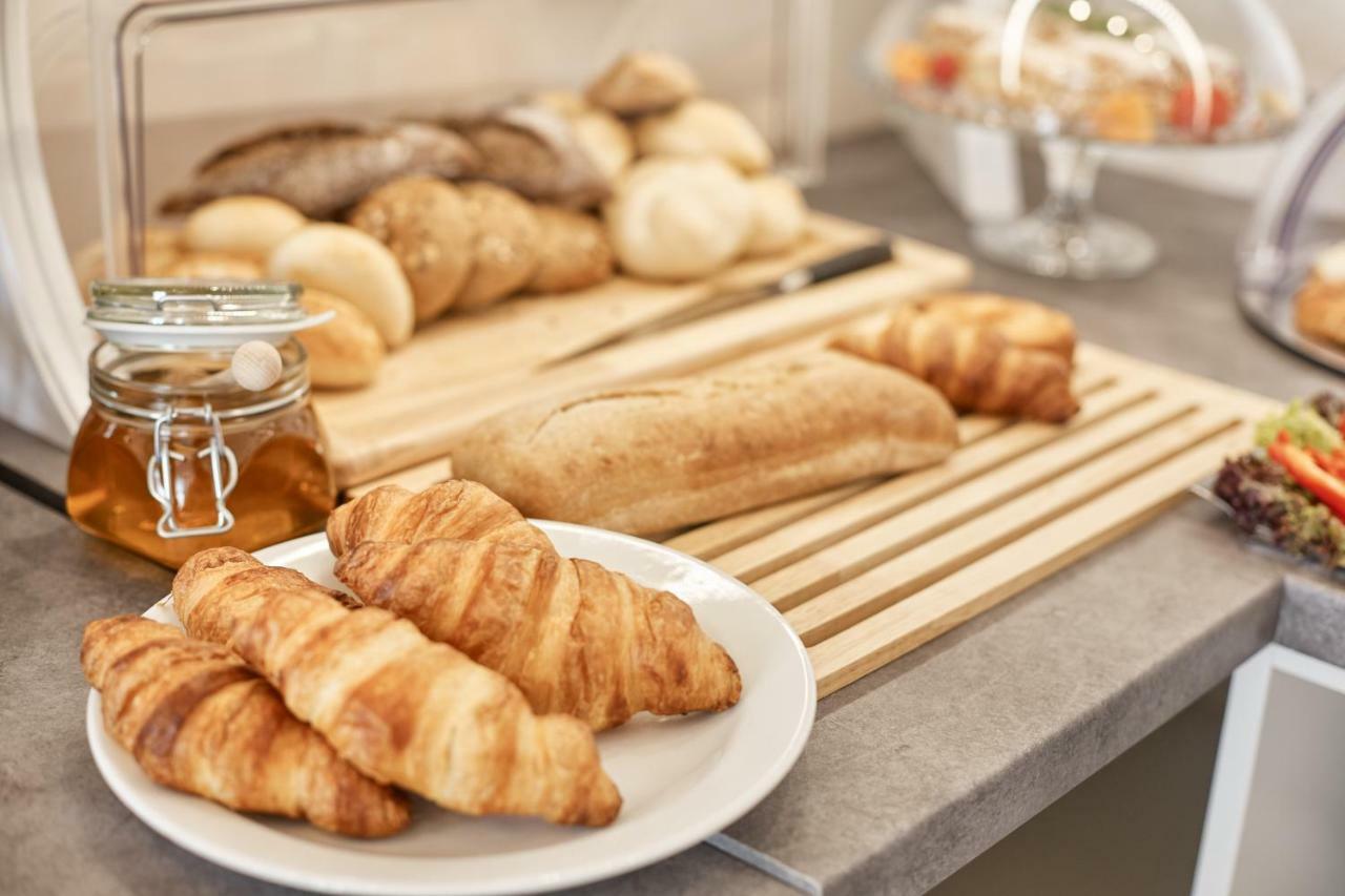 Golden Key Boutique Hotel Κάρλοβι Βάρι Εξωτερικό φωτογραφία